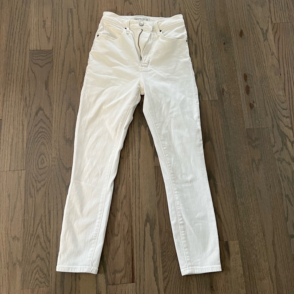 Abercrombie super skinny size 25